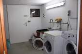 Waschküche mit Außenzugang - 