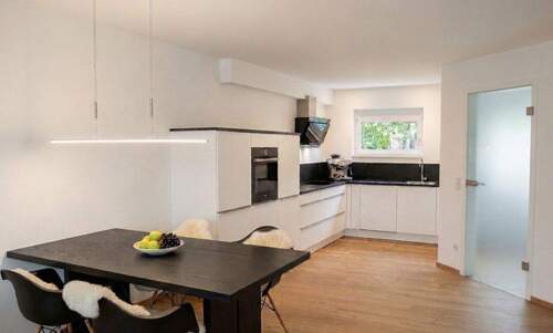 Bild 3 - 5 Zimmer Reihenmittelhaus in Landshut