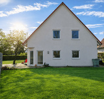 Wohnkomfort trifft Energieeffizienz - Moderne Doppelhaushälfte mit Climatic-Wandsystem von LUX - Rüsselsheim am Main