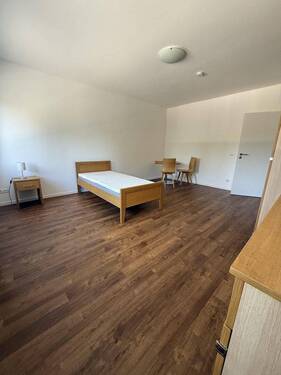 Zimmer 4 - 