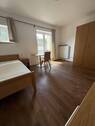 Zimmer 3 - 
