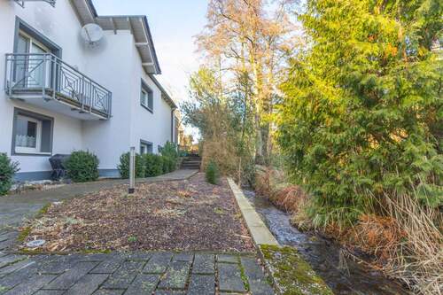 Hausansicht - 3 Zimmer Terrassenwohnung in Menden