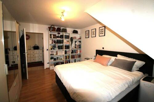 SchlafzimmerOppau - 2 Zimmer Etagenwohnung in Ludwigshafen am Rhein