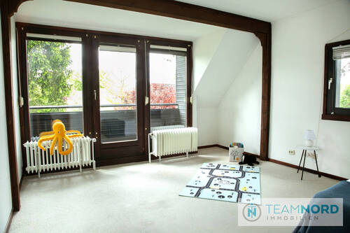 Kinderzimmer m. Austritt - 
