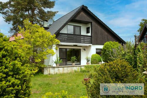 Terrassenansicht - Familienhaus mit Platz, Garten und Möglichkeiten in ruhiger Lage
