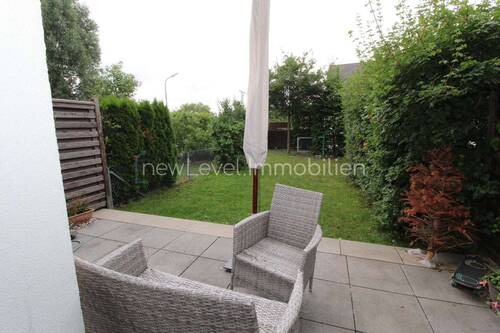 Terrasse_mit_Garten_EG - 