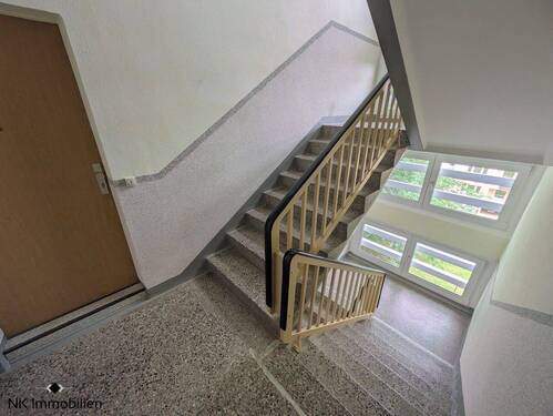 Treppenhaus - 2 Zimmer Etagenwohnung in Limbach-Oberfrohna