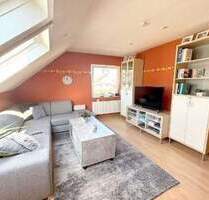 Renovierte Dachgeschosswohnung mit Moselblick, Gartenanteil & viel Nutzfläche - ab 01.04. frei - Detzem