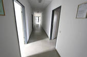 Flur - 4 Zimmer Büro zur Miete in Halle (Saale)-Versorgungsgebiet