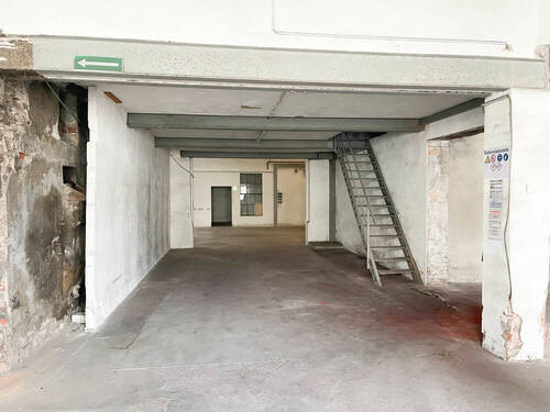 Lagerhalle - 