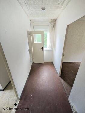 Flur - Etagenwohnung mit 47,00 m² in Limbach-Oberfrohna zum Kaufen