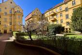 Außenansicht - Bezugsfreie 2-Zimmer-Altbauwohnung in Berlin Pankow mit Balkon