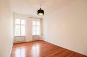 Wohnzimmer - 2 Zimmer Einfamilienhaus zum Kaufen in Berlin