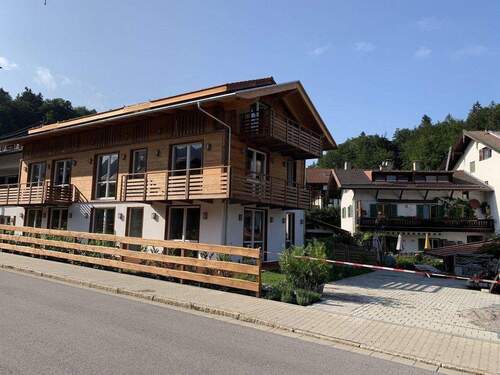 Ansicht von Süd / Osten - 2 Zimmer Terrassenwohnung zur Miete in Bad Wiessee