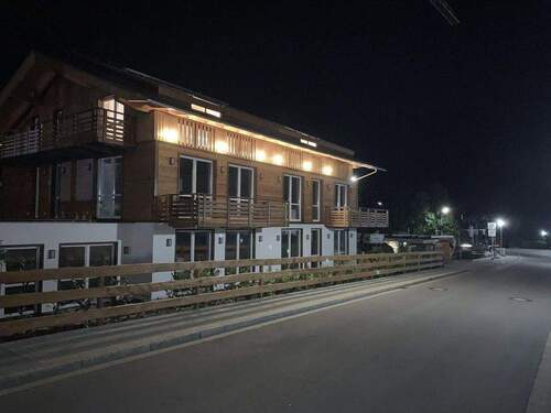 Ansicht von Süd / Westen - Terrassenwohnung mit 77,00 m&sup2; in Bad Wiessee zur Miete