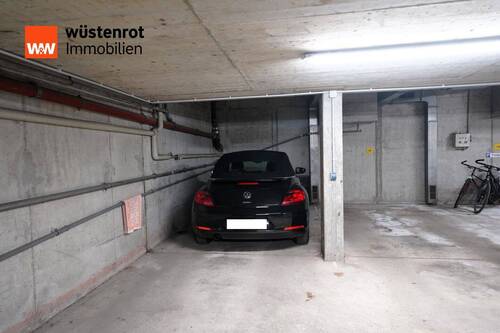 Tiefgaragen Stellplatz - 