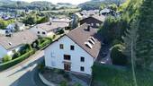 Viel Platz - 1 Zimmer Mehrfamilienhaus, Wohnhaus zum Kaufen in Siegbach