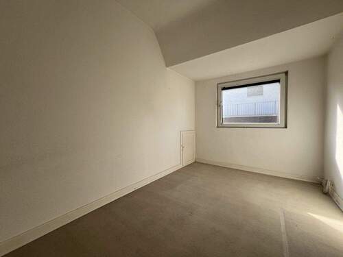 3. Zimmer im 1. OG - 