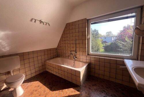 geräumiges Badezimmer - 