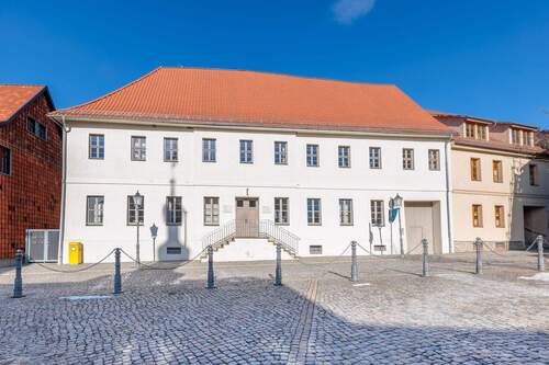 Straßenansicht - Eine lohnende Investition! - 560.000,00&nbsp;EUR Kaufpreis,