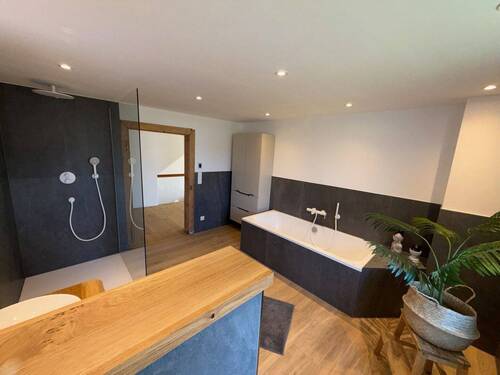 Bad im Obergeschoss - 