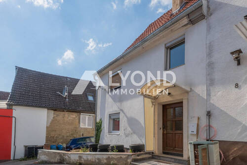 Haus - 4 Zimmer Einfamilienhaus zum Kaufen in Kitzingen / Repperndorf
