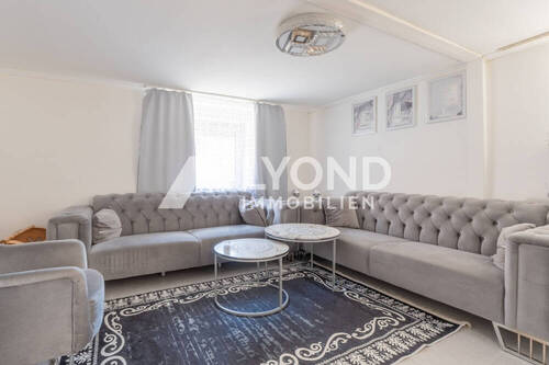 Wohnzimmer - 4 Zimmer Einfamilienhaus in Kitzingen / Repperndorf