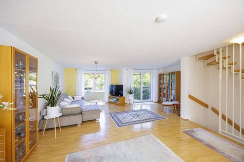 Wohnzimmer - 4 Zimmer Reihenmittelhaus zum Kaufen in Stuttgart