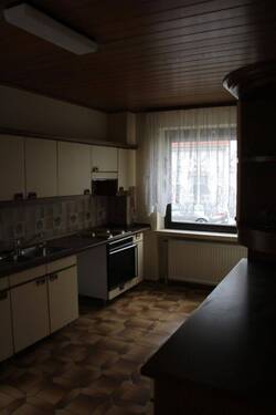 Küche - 7 Zimmer Einfamilienhaus in Ingelheim