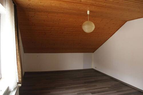 Dachgeschloss gr Raum - 
