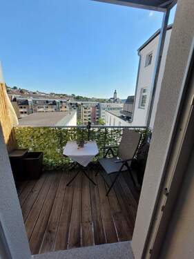 Balkon 2 - Seltenheit - hübsche 3 RW mit zwei Balkonen & Fahrstuhl