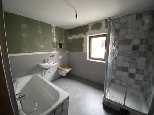 Ausbau der neuen Wohnung im Nebengebäude Anfang 2024 - 