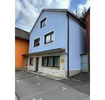 Mehrfamilienhaus mit 3 Einheiten in Amberg