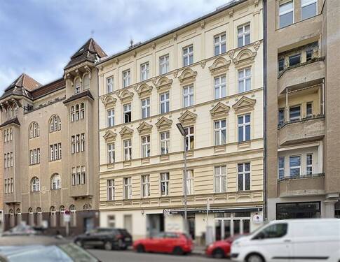 Aussenansicht Haus - Kleines Apartment zum Renovieren in beliebter Kiezlage von Schöneberg