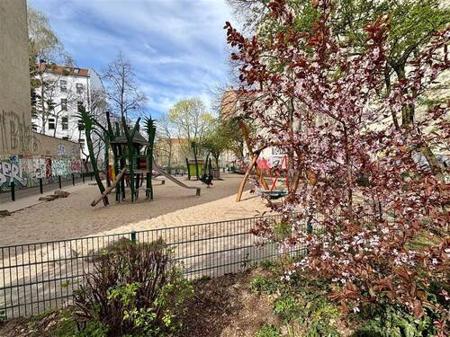 Impression Spielplatz Umgebung - 