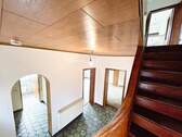 Großzügiges Treppenhaus - 