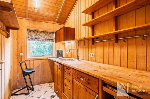 Angr. Hauswirtschaftsraum - 