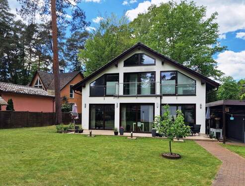 Rückansicht - Exklusives Einfamilienhaus in traumhafter Lage vor den Toren Berlins