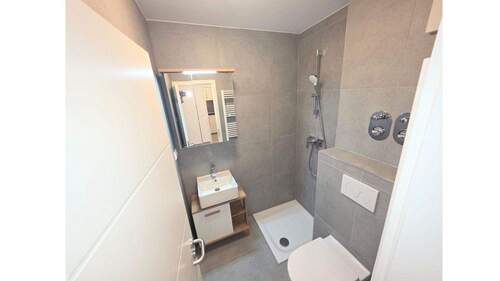 Bild 3 - 2 Zimmer Etagenwohnung in Karlsruhe