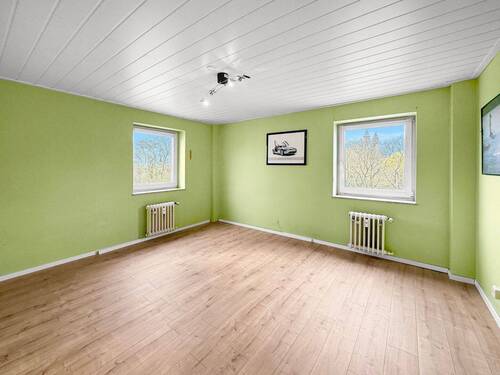 Wohnzimmer - 2 Zimmer Etagenwohnung zum Kaufen in Köln