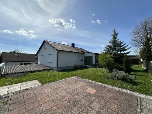 Ansicht Gebäude Bild 3 - 6 Zimmer Einfamilienhaus in Güglingen