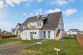Hausansicht - Eingangsbereich - 3 Zimmer Einfamilienhaus zum Kaufen in Börgerende-Rethwisch