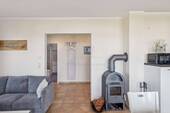 Wohnbereich - Blick zum Flur - 