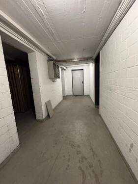 Kellergeschoss - 3 Zimmer Etagenwohnung zum Kaufen in Oberhausen