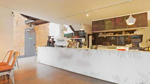 Eingangsbereich links - Einfamilienhaus in Stuttgart zum Kaufen