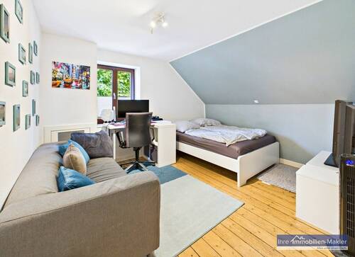 Schlafzimmer 2 OG - 
