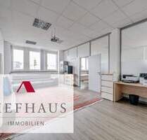 Ab sofort: Helle Bürofläche mit 4 Einzelbüros und Pkw-Stellplätzen in verkehrsgünstiger Lage von Würzburg