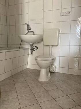 Bad mit Wanne - 