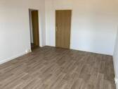 Wohnzimmer (29 - 4 Zimmer Etagenwohnung in Gera