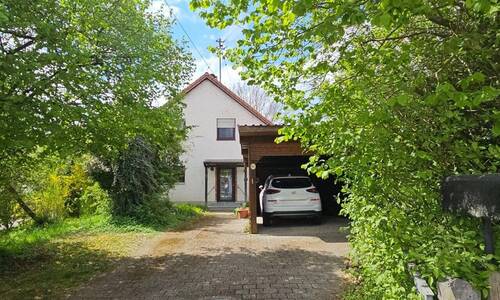 Einfahrt - 6 Zimmer Einfamilienhaus zum Kaufen in Rettenbach